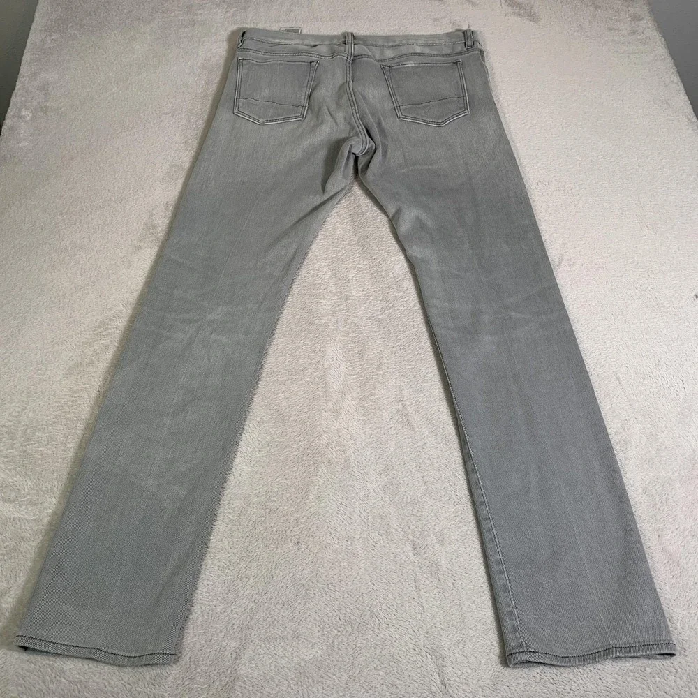 Banana Republic The Traveler Jeans Mens 36x34 (Tag 34x34) Gray Slim Stretch